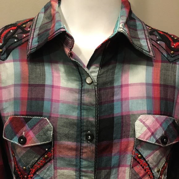 Roar western style top - Picture 2 of 8